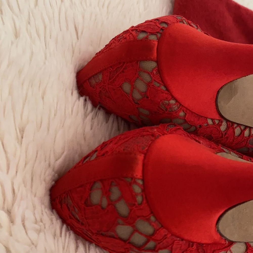 Valentino Garavani red heels - Picture 8 of 8